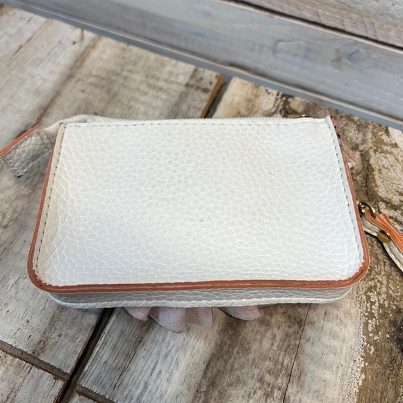 White Ruffle Flower Clutch Wristlet Coquette Cottagecore Girly Purse - Picture 7 of 9